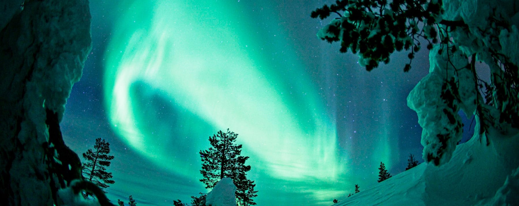 Auroras Northern Lights by Car and on Foot in Inari and Saariselkä, small group aurora photography tour in Lapland.